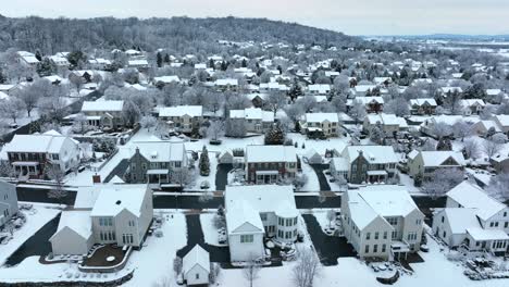Neighborhood-aerial-during-snowstorm