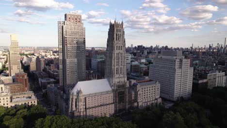 Aerial-view-around-the-Riverside-Church,-in-sunny-Morningside-Heights,-New-York,-USA---orbit,-drone-shot