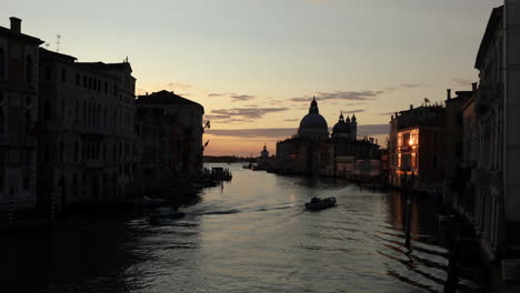 Sunrise-in-Venice,-Italy