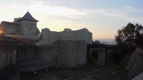 Alte-Festung-Aus-Dem-Rumänischen-Land,-Stadt-Suceava