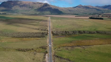 Tiro-De-Drone-De-Nueva-Zelanda-De-La-Carretera