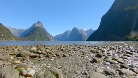 Panoramablick-Auf-Einen-Fjord