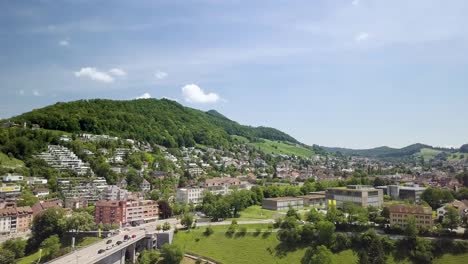 Drohne-Schoss-über-Die-Schöne-Stadt-Baden-In-Der-Schweiz