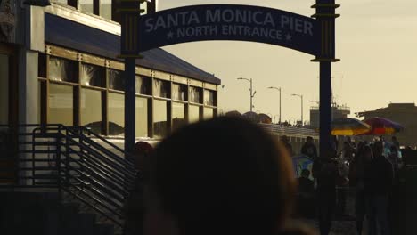 Santa-Monica-California,-Beach-and-boardwalk