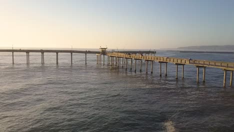 Fliegen-Zum-Ende-Ocean-Beach-Pier-In-San-Diego,-Kalifornien