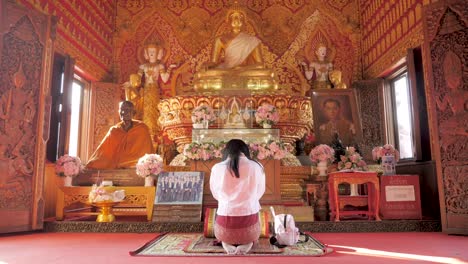 Imágenes-Del-Templo-4k---Video-En-Chiangmai,-Tailandia