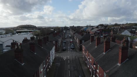 Imágenes-Aéreas-De-La-Calle-Oldfield-En-Una-De-Las-áreas-Más-Pobres-De-Stoke-On-Trent,-Vivienda-Con-Terraza,-Pobreza-Y-Declive-Urbano,-Vivienda-Para-Inmigrantes