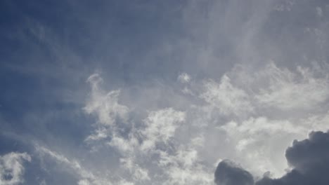 Schöne-Dunkle-Wolken-4k-Zeitraffer-Stockvideos