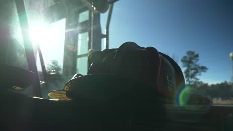 Firefighter-helmet-on-the-dashboard-of-a-fire-truck