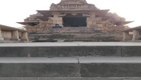 Khajuraho-Tempel,-Die-Für-Ihre-Erotischen-Skulpturen-Und-Ihre-Schöne-Architektur-Bekannt-Sind