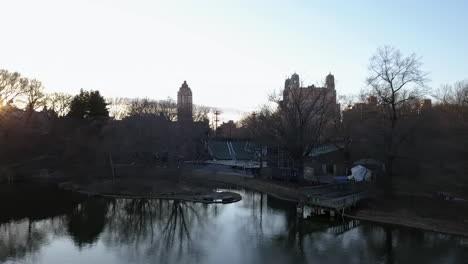 Un-Buen-Día-De-Atardecer-Con-Mi-Dron-En-Central-Park-En-El-Parque-Más-Grande-De-La-Ciudad-De-Nueva-York