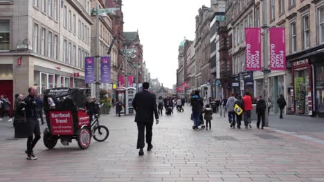 Timelapse-of-pedestrians-at-Buchanan-Street,-Glasgow.-Scotland
