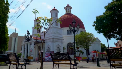 Low-angle-view-of-Blenduk-protestant-church-in-Semarang-old-town,-Indonesia