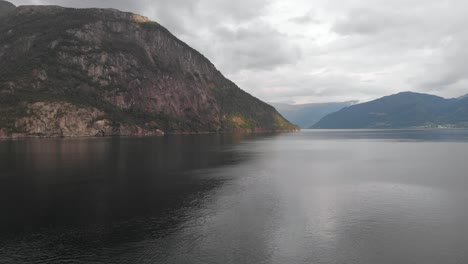 Slow-scenic-drone-flight-along-Scandinavian-fjord