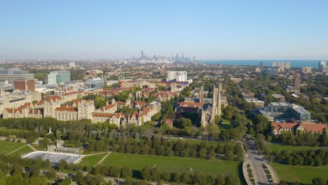 Hohe-Filmische-Einspielung,-College-Campus-Der-Universität-Von-Chicago