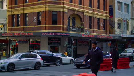 Bustling-City-Streets-In-Haymarket-Suburb,-Sydney,-NSW,-Australia-At-Daytime