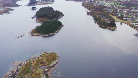 Aerial-Orbit-Shot-Over-Islands-And-Coastline-in-More-and-Romsdal-County,-Norway