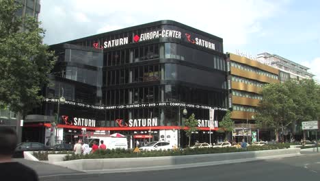 Saturn-Shop-En-Europacenter-En-Berlín,-Alemania