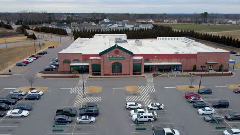 Drone-shot-of-Harris-Teeter-grocery-store