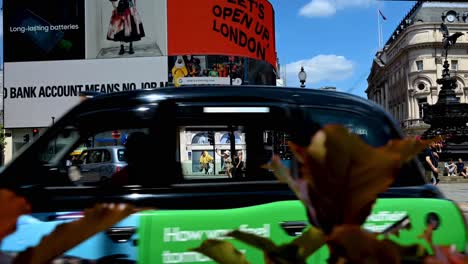 Publicidad-En-Piccadilly-Circus,-Londres-Central