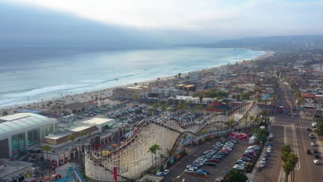 Aerial-View-Of-The-Giant-Dipper-Roller-Coaster-At-Belmont-Park,-Beachside-Amusement-Park-In-San-Diego,-California,-USA