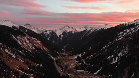 Sunset-in-Rocky-Mountains-along-Million-Dollar-Highway-in-Colorado