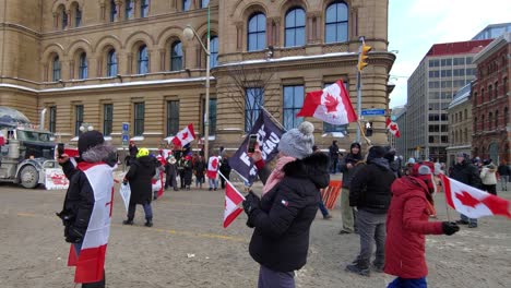 Una-Gran-Masa-De-Manifestantes-En-Ottawa-Convoy-Por-La-Libertad
