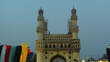 Amazing-view-of-famous-monument-charminar-in-the-evening