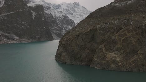 Aerial-Dolly-Reveal-Of-Wilderness-Landscape-Surrounding-Attabad-lake-In-Hunza-Valley