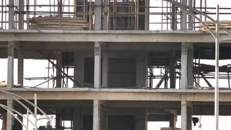 Construcción-De-Un-Nuevo-Edificio-En-La-Ciudad-De-Bahria-En-Karachi