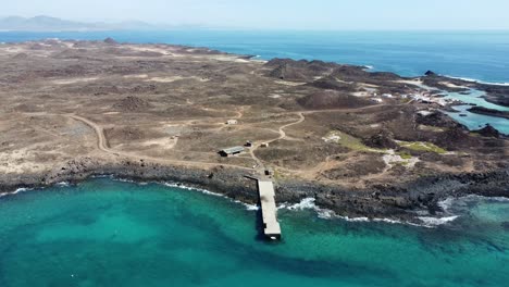 4k,-Panorámica,-Imágenes-De-Drones-De-Una-Hermosa-Vista-Aérea-De-Una-Isla-De-Las-Islas-Canarias-Conocida-Como-La-Isla-De-Los-Lobos