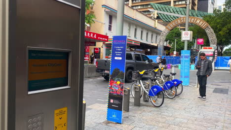 Brisbane-City-Cycle-Mitfahrräder-Mit-Bezahlautomat-Im-Einkaufszentrum-Queen-Street