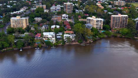 Aerial-View-Of-Coastal-City-Of-Brisbane-Rivershore-In-Queensland,-Australia