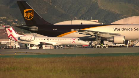 Aeropuerto-De-Burbank-En-Los-ángeles-California