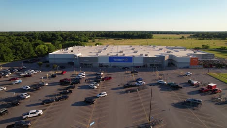 Imágenes-Aéreas-De-Walmart-En-Gun-Barrel-City-En-Texas