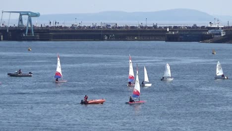 Evening-Sailing-lessons-in-Cardiff-Bay-near-the-Barrage