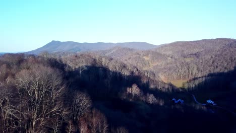 Snake-Mountain-NC,-Snake-Mountain-North-Carolina-in-background-aerial-zoom-in-in-4k