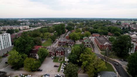 Antena-Del-Campus-De-La-Universidad-De-Kentucky-En-Lexington-Kentucky