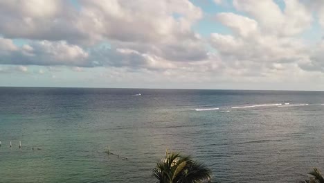 Panoramic-view-of-Chetumal-beach-in-the-Riviera-Maya,-Quintana-Roo,-Mexico