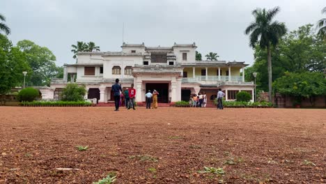 Zeitraffervideo-Des-Campus-Der-Visva-Bharati-Universität-In-Bolpur,-Shantiniketan,-Gegründet-Von-Rabindranath-Tagore