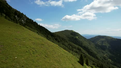 Las-Montañas-Krn-En-Eslovenia-Son-Parte-De-Los-Alpes-Julianos-En-La-Parte-Noroeste-Del-País,-En-El-Municipio-De-Kobarid