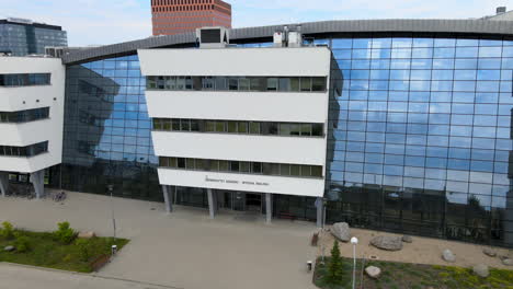 4K-Aerial-view-of-University-Of-Gdańsk-biology-campus