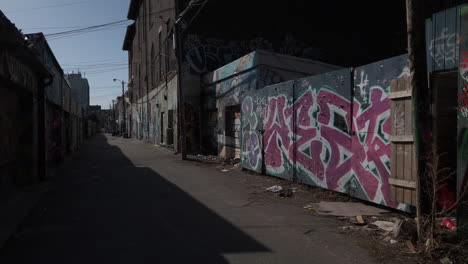 Wide-shot-of-a-long-empty-back-alley-in-Toronto