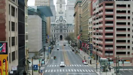 Philadelphia-City-Hall-and-empty-streets-during-coronavirus-pandemic