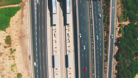 Tilt-up-Aerial-of-cars-on-the-highway