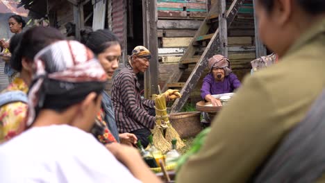 selling-and-buying-activities-in-traditional-markets-in-Java,-selling-simple-and-basic-goods-and-foods