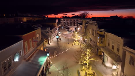 Man-walks-alone-in-beautiful-Victorian-Cape-May-NJ-at-night