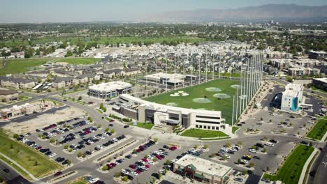 Topgolf-Driving-Range-Sports-Bar-Y-Lugar-De-Entretenimiento-En-Utah---Antena