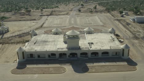 Luftflug-Zum-Flughafen-Mai-Bakhtawar-Im-Distrikt-Tharparkar-In-Der-Provinz-Sindh-In-Pakistan