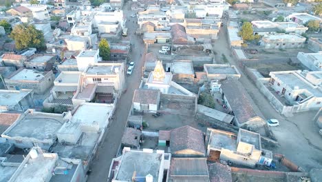 Aerial-shot-of-houses-in-the-village-of-Rajkot,-Gujrat